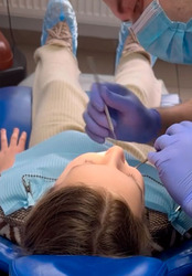 Лечение больных зубов у детей с гарантией - детский стоматолог